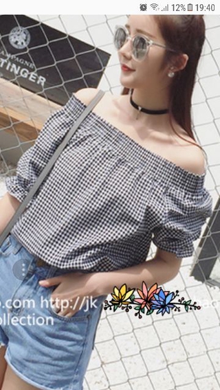 Áo sơ mi kẻ hở vai