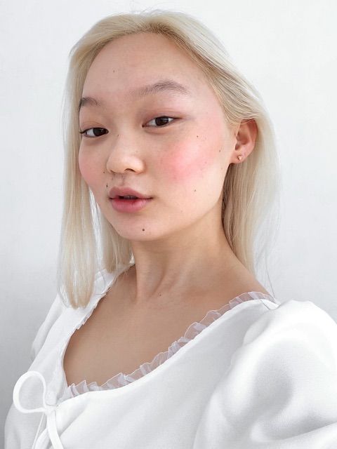 Má hồng dạng kem GLOSSIER CLOUD PAINT BLUSH | BigBuy360 - bigbuy360.vn