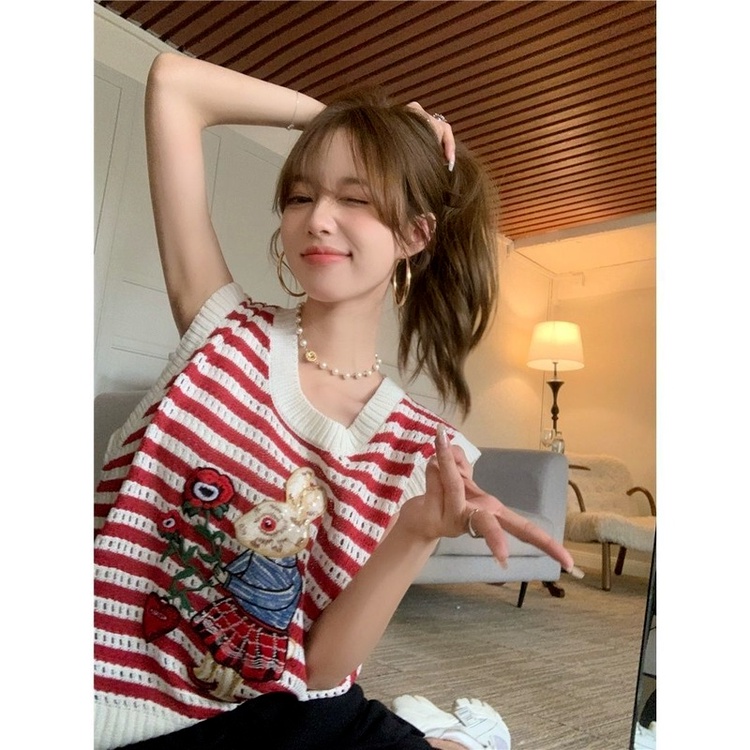 Áo Sát Nách Cổ Tròn Dáng Rộng Hoạ Tiết Kẻ Sọc Thêu Thiết Kế Mới