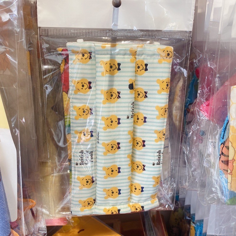 Khẩu trang vải kiểu y tế gấu Pooh | BigBuy360 - bigbuy360.vn