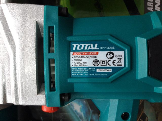 Máy khoan đục bê tông TOTAL 1050W TH110286