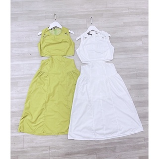 BÁN SỈ VÁY CUT OUT XOÈ 2 BÊN