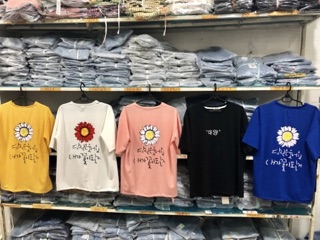 Áo thun hoa cúc form unisex