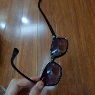 Kính HM auth vợt sale rẻ