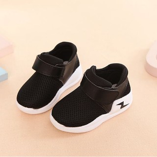 Giày lưới chữ Z cho bé
