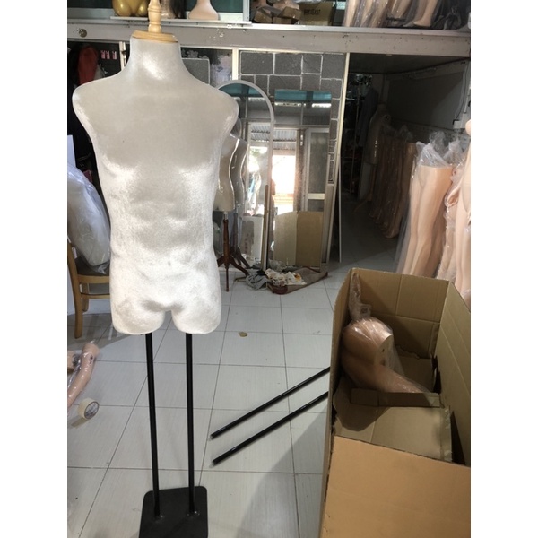 Manocanh Nam chân sắt bọc nhung