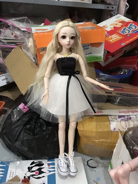 Búp bê doris 1/3 mặc váy thiết kế