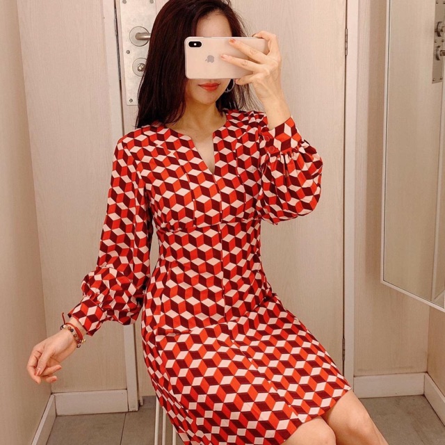 Váy dáng A hoạ tiết