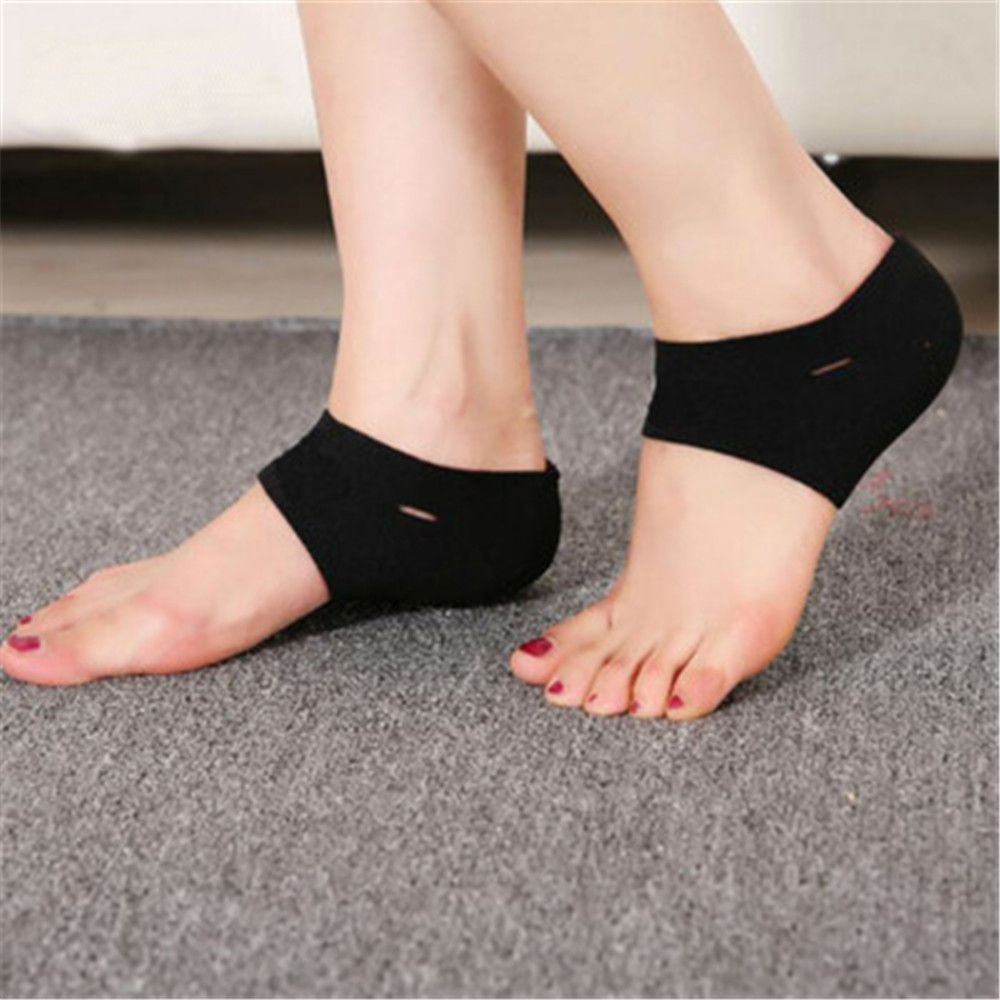 Vớ bọc gót chân hút ẩm giúp hạn chế nứt nẻ