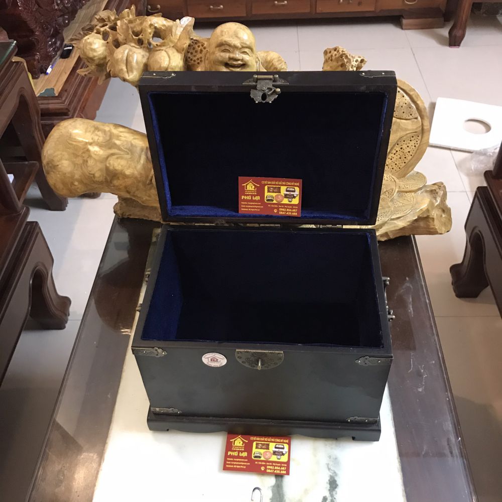 Hộp khảm trai rồng phượng, kiểu cổ,mặt cong