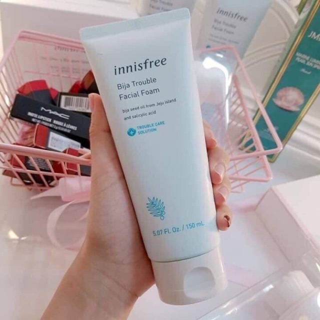 Sữa rửa mặt trị mụn innisfree bija