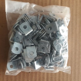 1bịch ke sắt góc vuông1,5cm