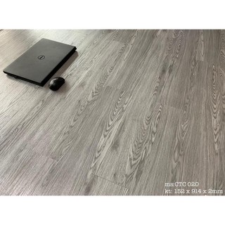 Sàn nhựa dán keo vân gỗ