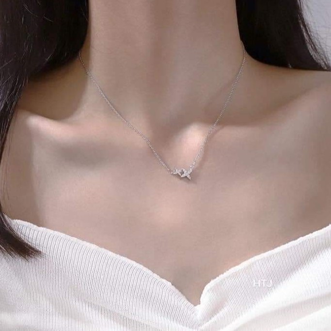 Dây chuyền bạc ta điểm sáng lấp lánh