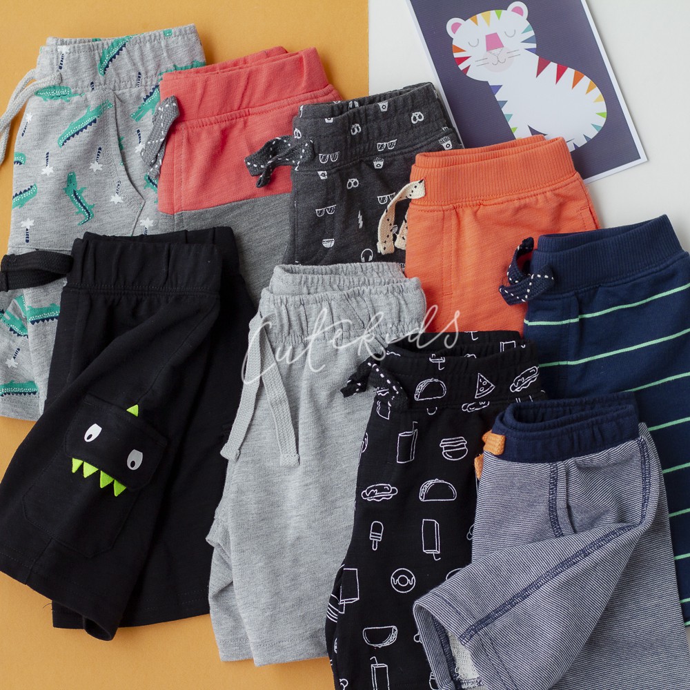 Quần short BT Okie Dokie màu đen cho bé Dưới 6kg