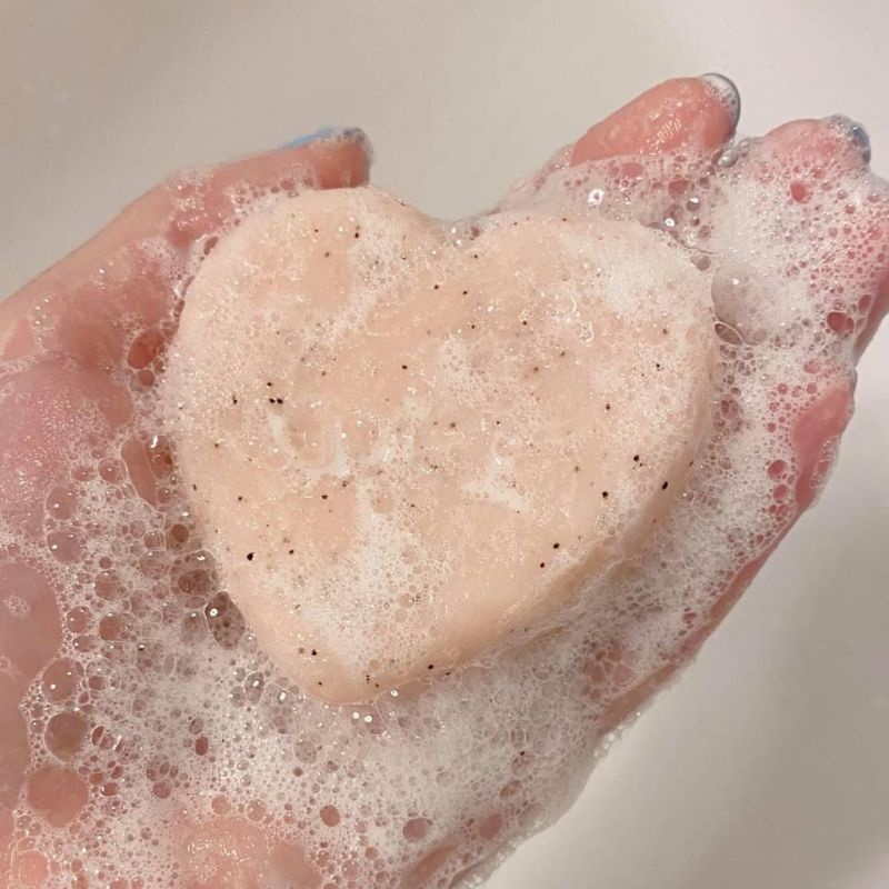 Tẩy tế bào chết xà phòng Nami aura butt gluta-collagen scrub Xà Phòng Thâm Mông,Thâm Nách,Xóa thâm , xóa seo.