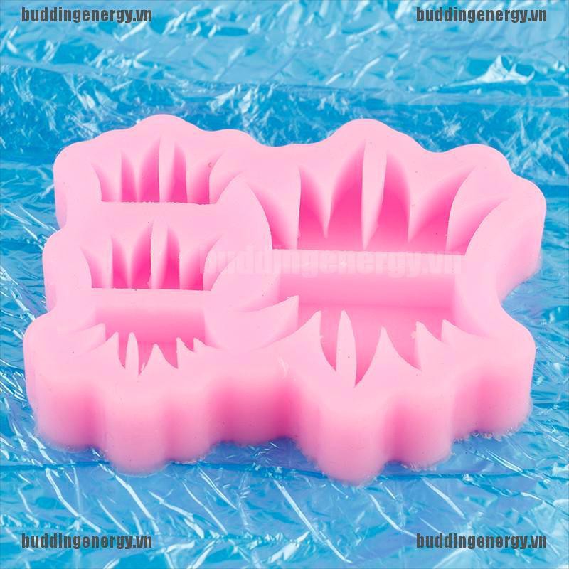Khuôn Silicone Tạo Hình Cỏ Bốn Lá Trang Trí Bánh Kẹo Tiện Dụng