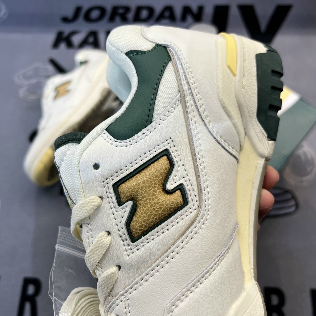 Giày Thể Thao  𝐇𝐚̀𝐧𝐠 𝐓𝐫𝐮𝐧𝐠 𝟏:𝟏  Giày Sneaker NB 550 Hàng Cao Cấp 3 mầu mới.