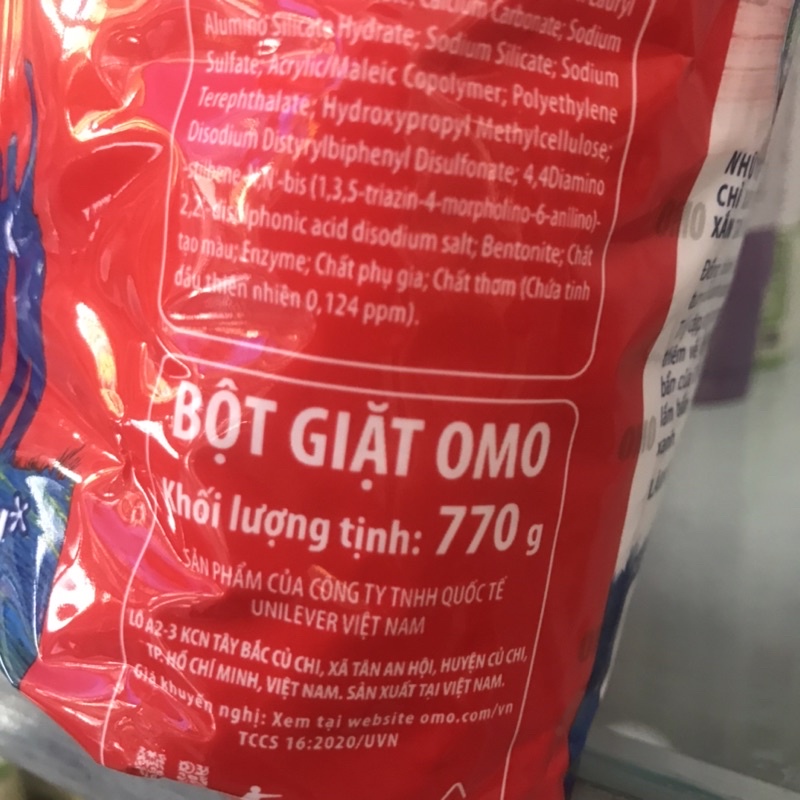 Bột Giặt OMO Xoáy Bay Vết Bẩn 770g