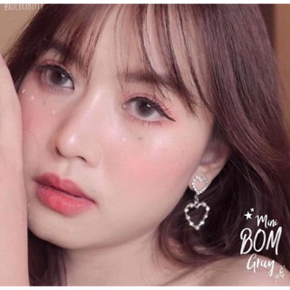 Lens xám khói trong veo