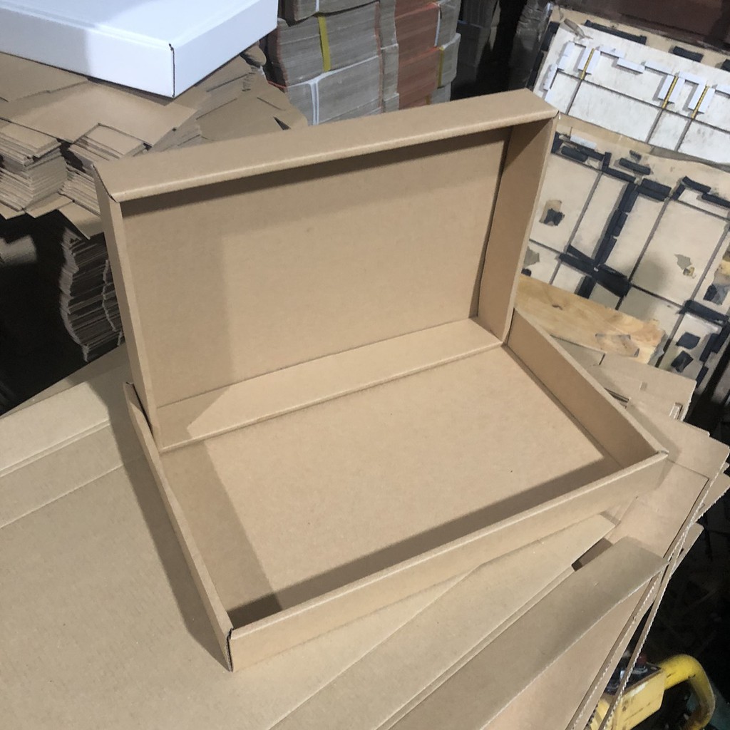 Hộp carton đựng quần áo nắp rời size 30x20x4cm
