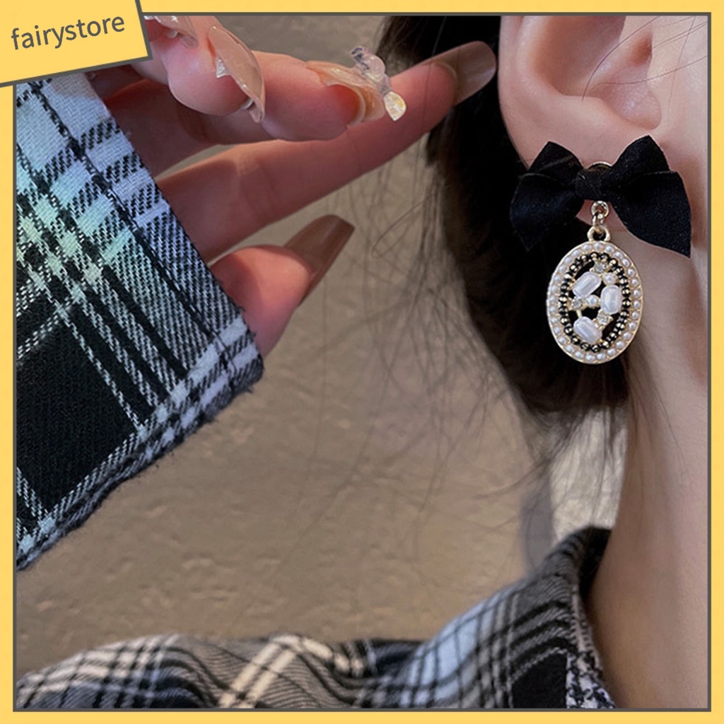 1 Đôi Bông Tai Hình Hoa Đính Ngọc Trai Giả Lấp Lánh