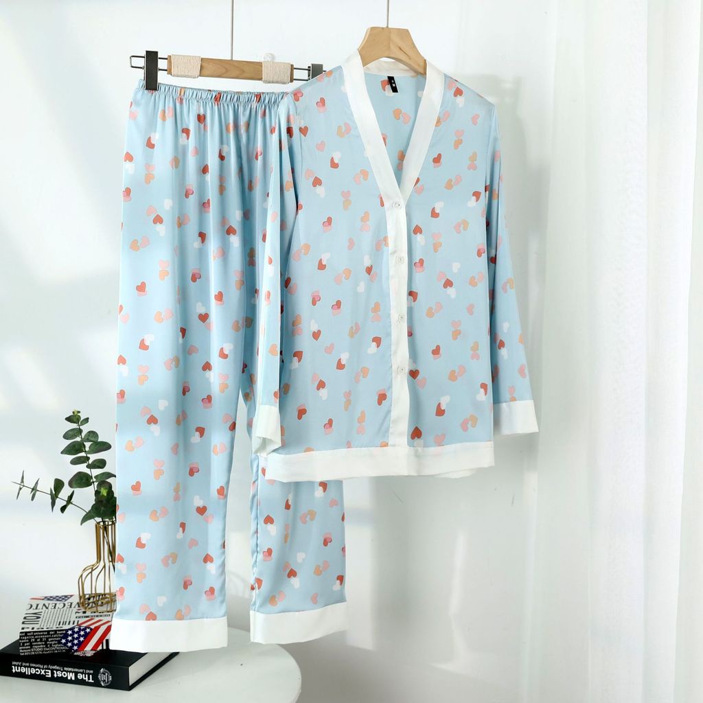 Bộ Đồ Ngủ Vải Lụa Lạnh Cổ Chữ V In Họa Tiết Thời Trang Mùa Hè Cho Nữ