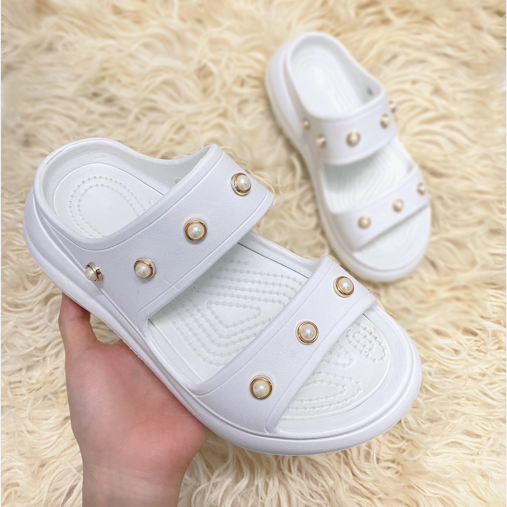 Dép nữ quai ngang Crocss Sandal sticker dễ thương. Chất liệu eva cao cấp, đế cao 5 phân, êm, mềm, phù hợp mọi lứa tuổi