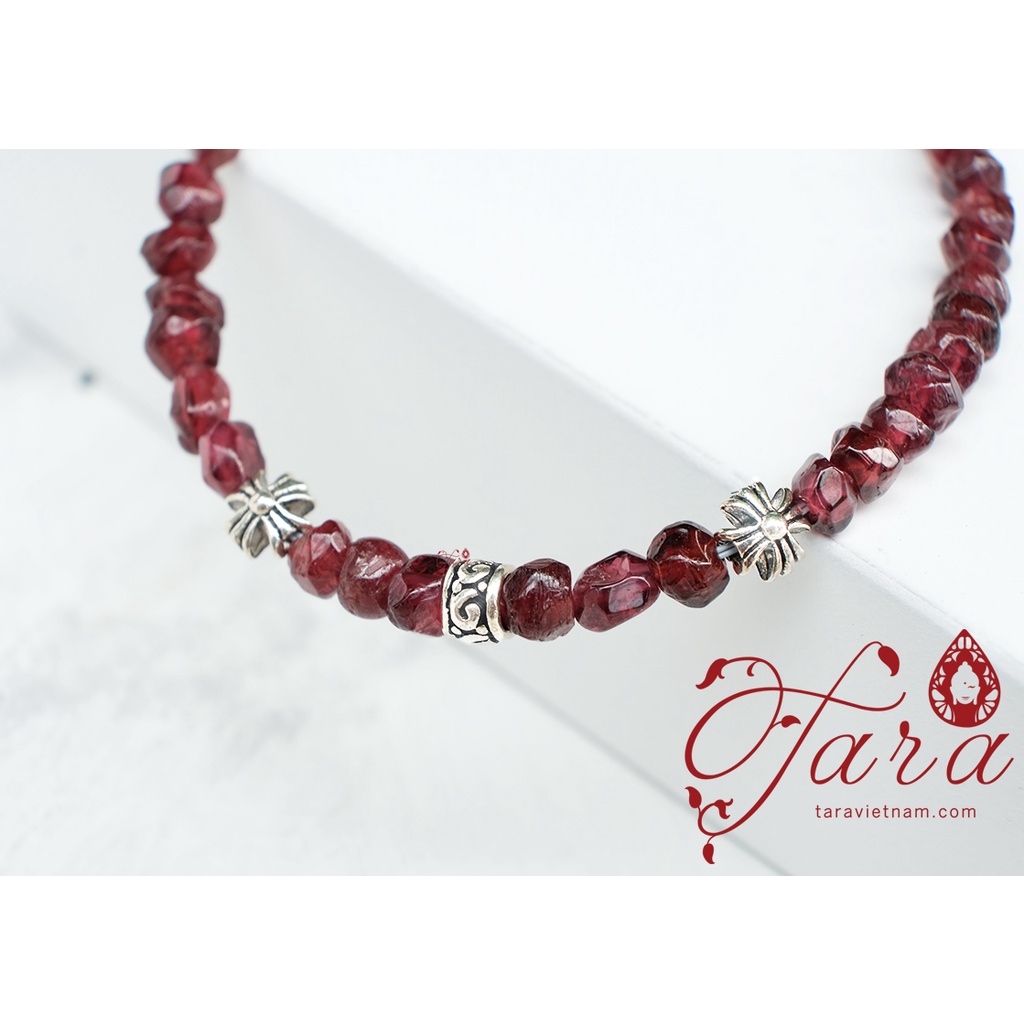 Vòng tay Tara Gems - Vòng Garnet thô tình duyên, may mắn tốt cho phái nữ