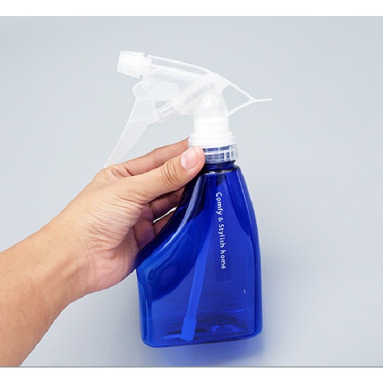 Daiso Chai xịt 240ml loại cơ bản