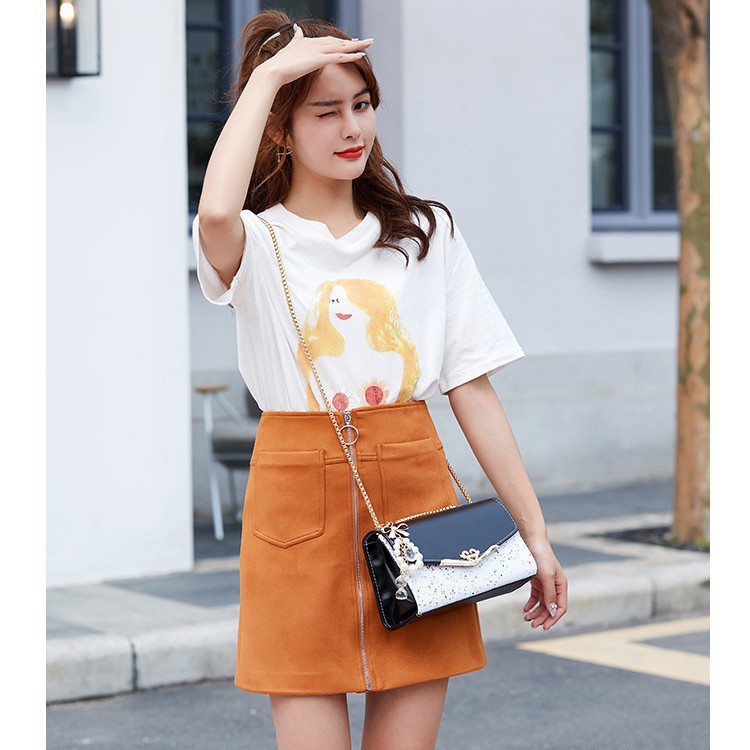 Túi Đeo Chéo Nữ Khóa Gài Màu Kem | BigBuy360 - bigbuy360.vn