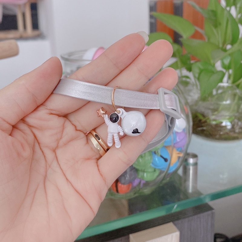 Vòng cổ cho mèo chó thú cưng có chuông hình phi hành gia dễ thương cute xinh xắn
