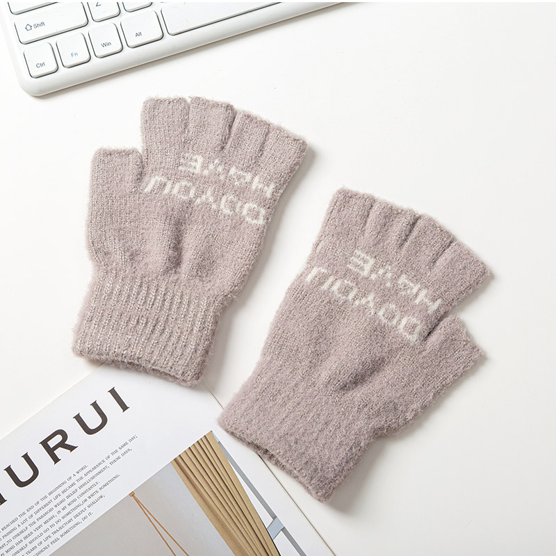 Găng tay hở ngón in chữ phong cách cá tính cho nữ