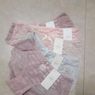 Combo 5 quần ren 125k