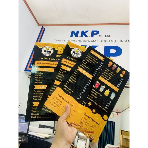 IN MENU A4 -A3 IN  2 mặt ép nhựa hoặc bồi cứng fomex dày 5 Ly quận 10