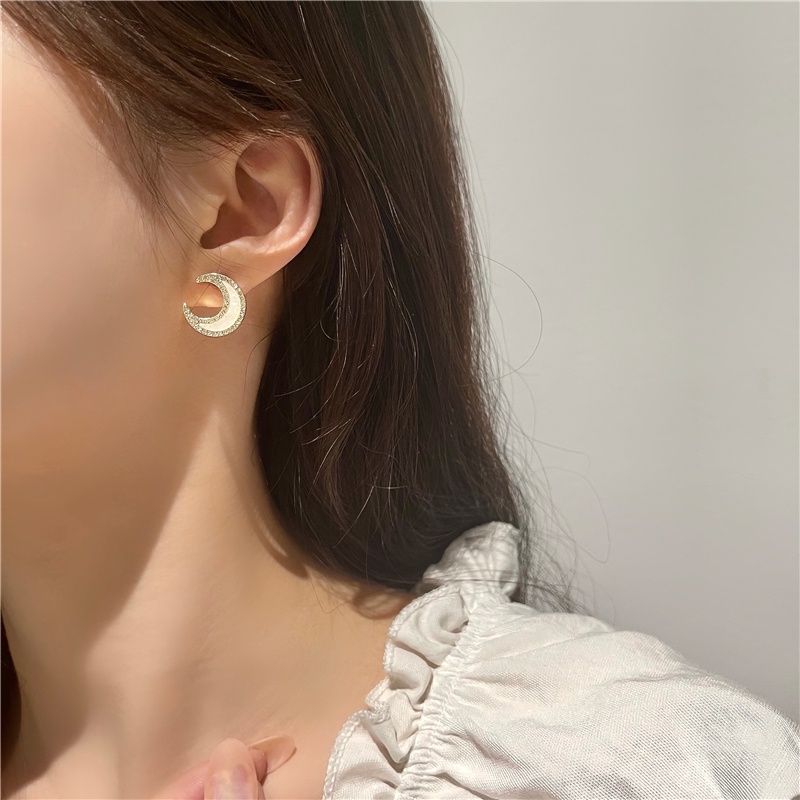 The Bleu | Bông tai mặt trăng phong cách Hàn Quốc đuôi bạc 925 | E81