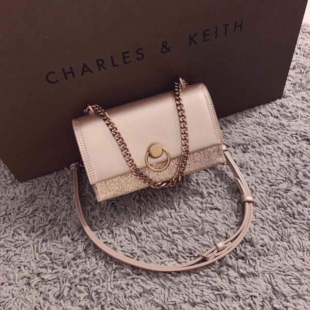 Cnk Metallic xuất dư