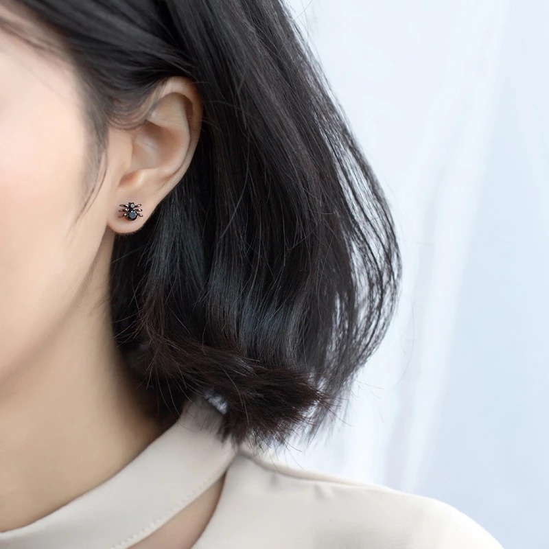 1 cặp khuyên tai acrylic hình côn trùng hoạt hình mới lạ cho nữ