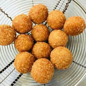 Khoai môn lệ phố nhân đậu xanh- món ăn vặt, cỗ đã lăn qua bột chỉ cần chiên hộp 12 viên