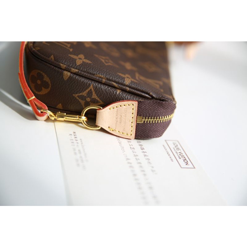 Túi xách nữ LV POC..sz23x13cm da thật 100% quai ngả mầu kèm 2 quai đeo vai+ đeo dài fullbox vip 2.lớp cực xịn