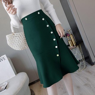 Chân váy đuôi cá phối cúc C99