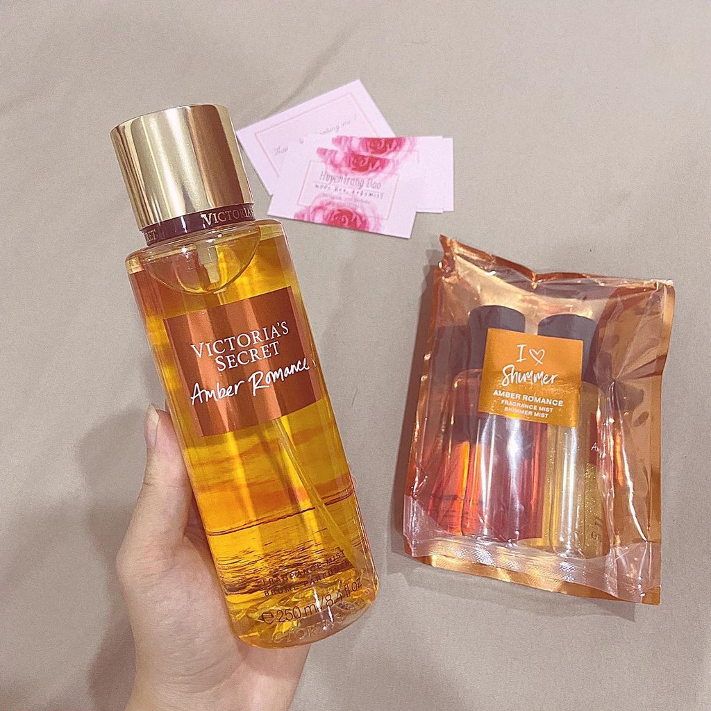 Xịt Thơm Body Mist Victoria’s Secret - AMBER ROMANCE 250ml | Thế Giới Skin Care