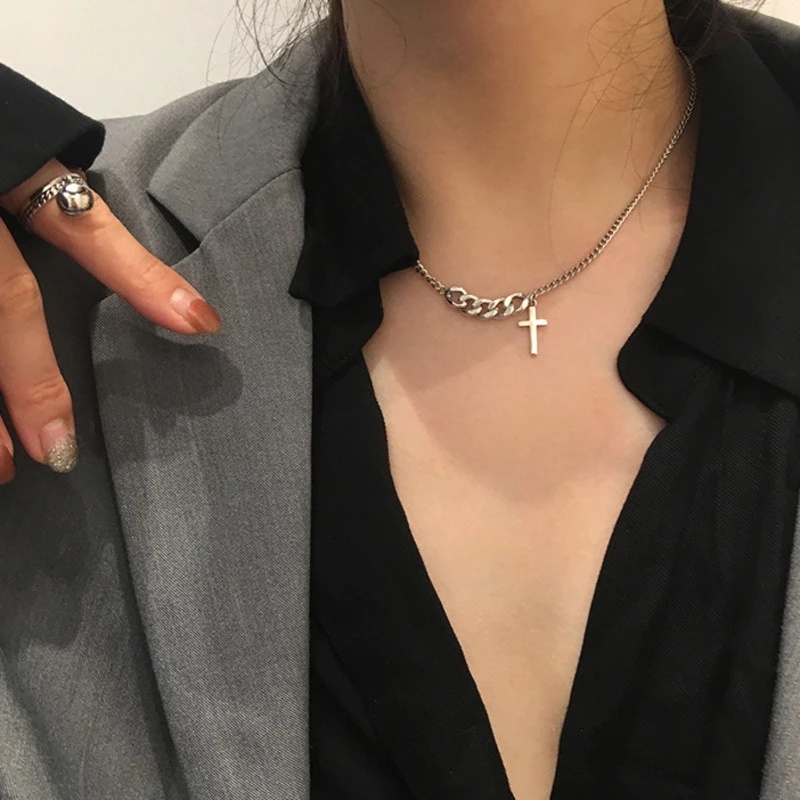 Vòng cổ dạng dây xích mặt dây hình chữ thập phong cách retro thời trang cá tính