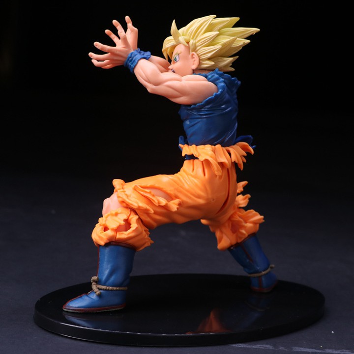 Mô hình Son Goku chưởng Kamehameha Dragon Ball