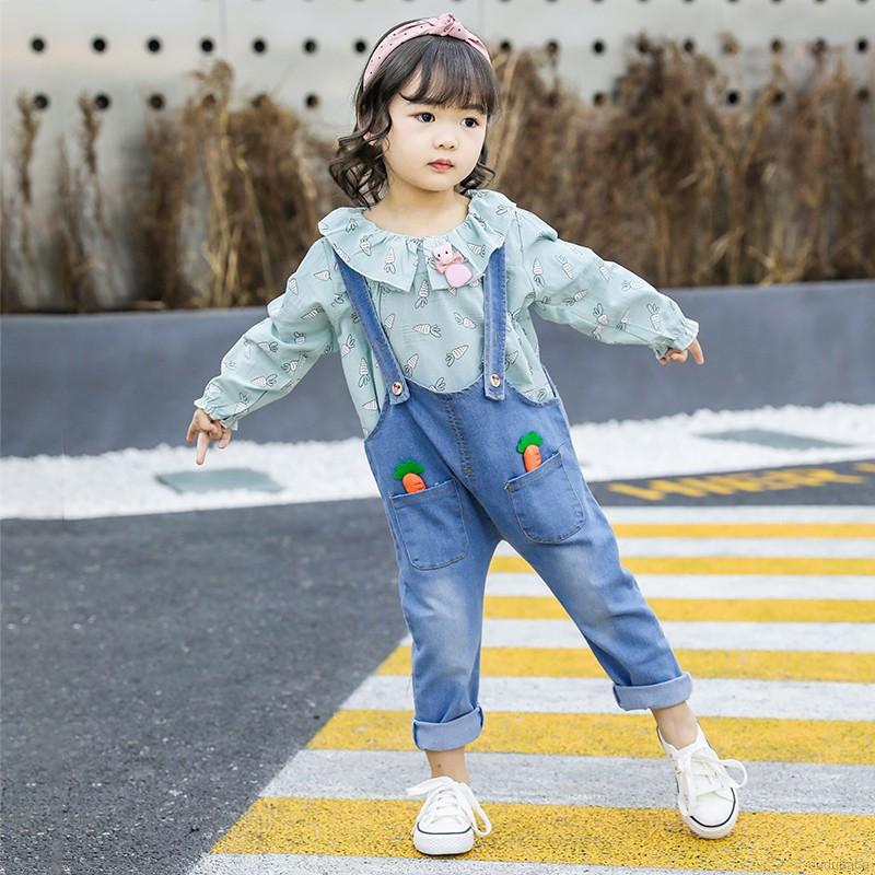 Set áo sơ mi tay dài + quần yếm dài denim thêu hình cà rốt dễ thương thời trang cho bé gái 1-4 tuổi