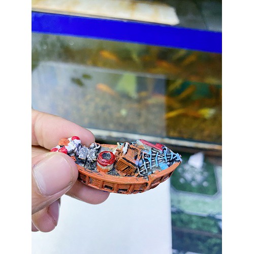 THUYỀN TRANG TRÍ HỒ CÁ NON BỘ 6X3X3CM