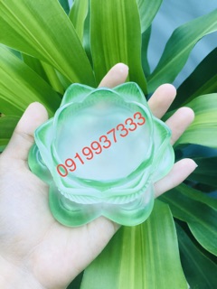 Chân đèn hoa sen