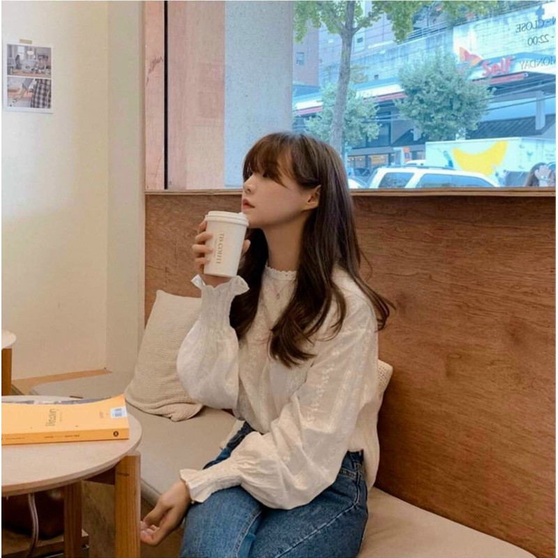 Áo sơ mi cổ ren tay bo