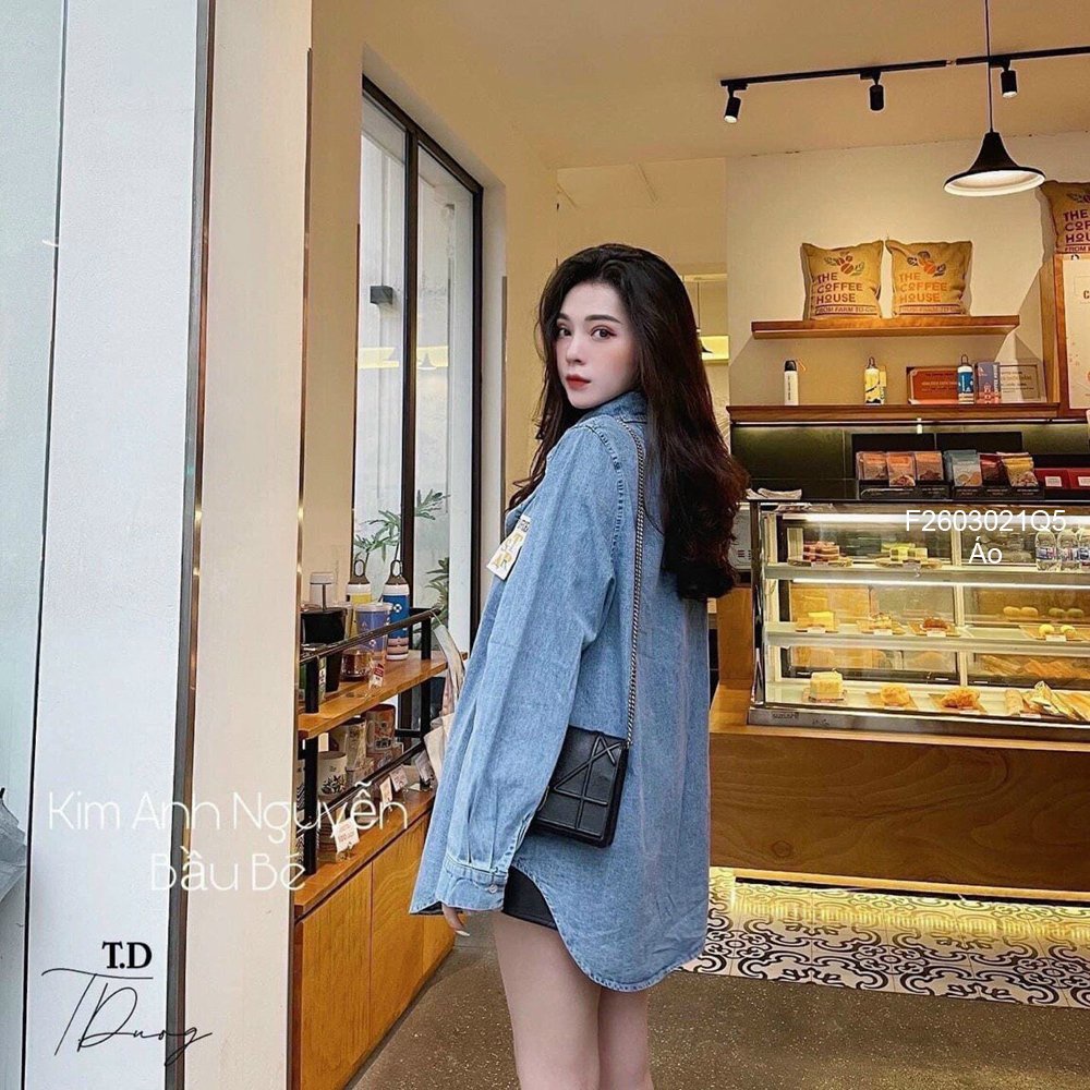 Áo sơ mi jean tag mác chữ!