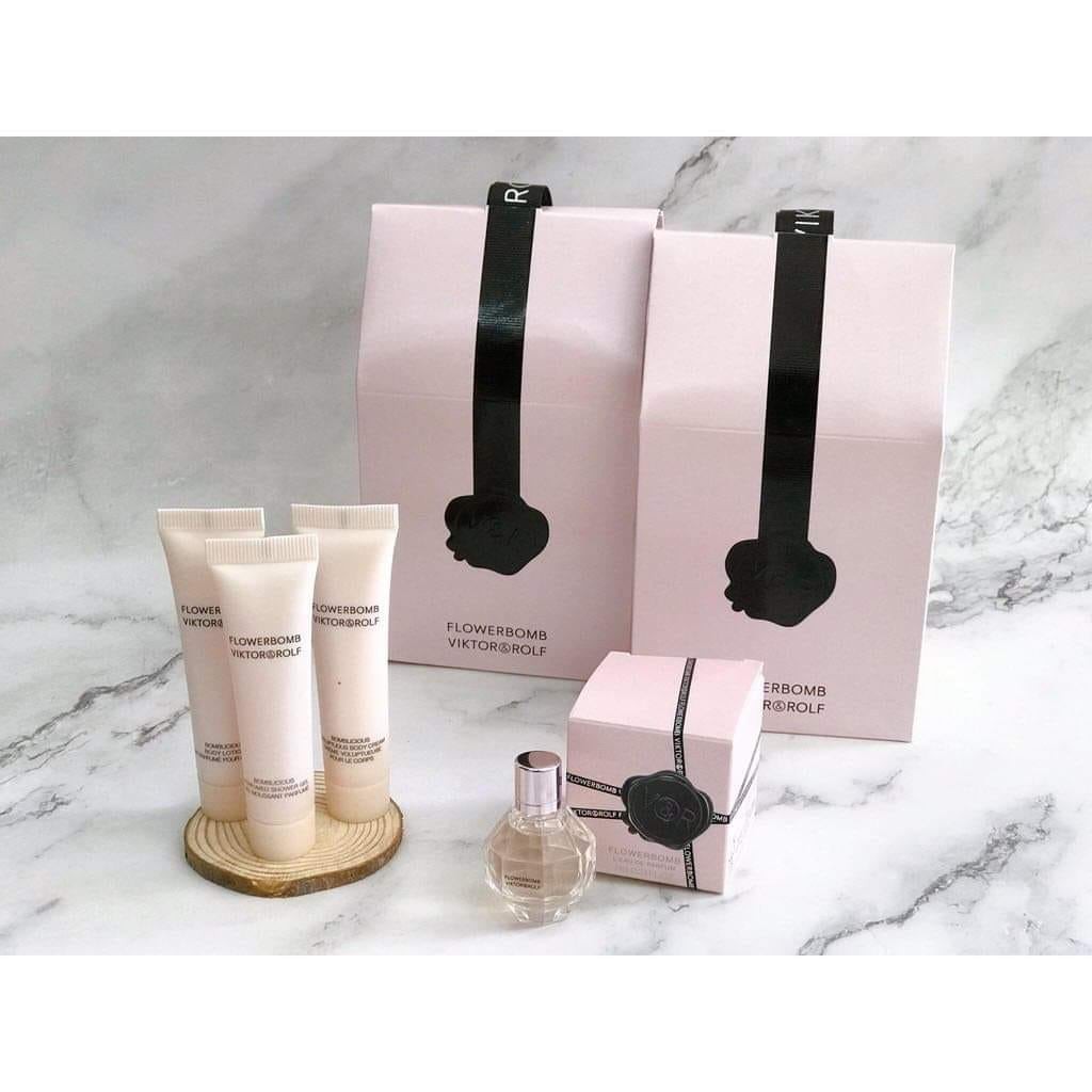 Set nước hoa mini nữ Viktor & Rolf Flowerbomb Travel